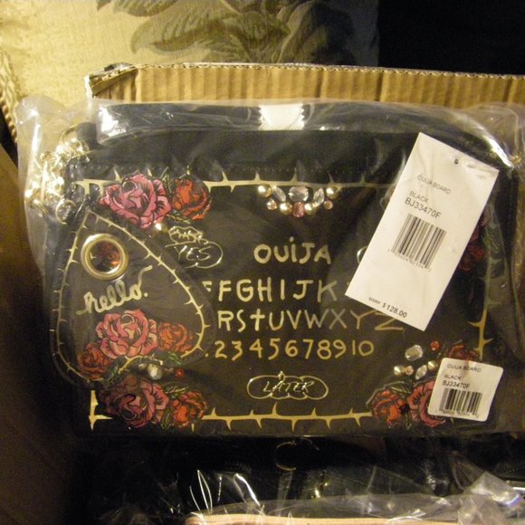 Betsey Johnson Kitsch Ouija Board Board Crossbody Bag Black BJ33470F New Sealed - Picture 6 of 10